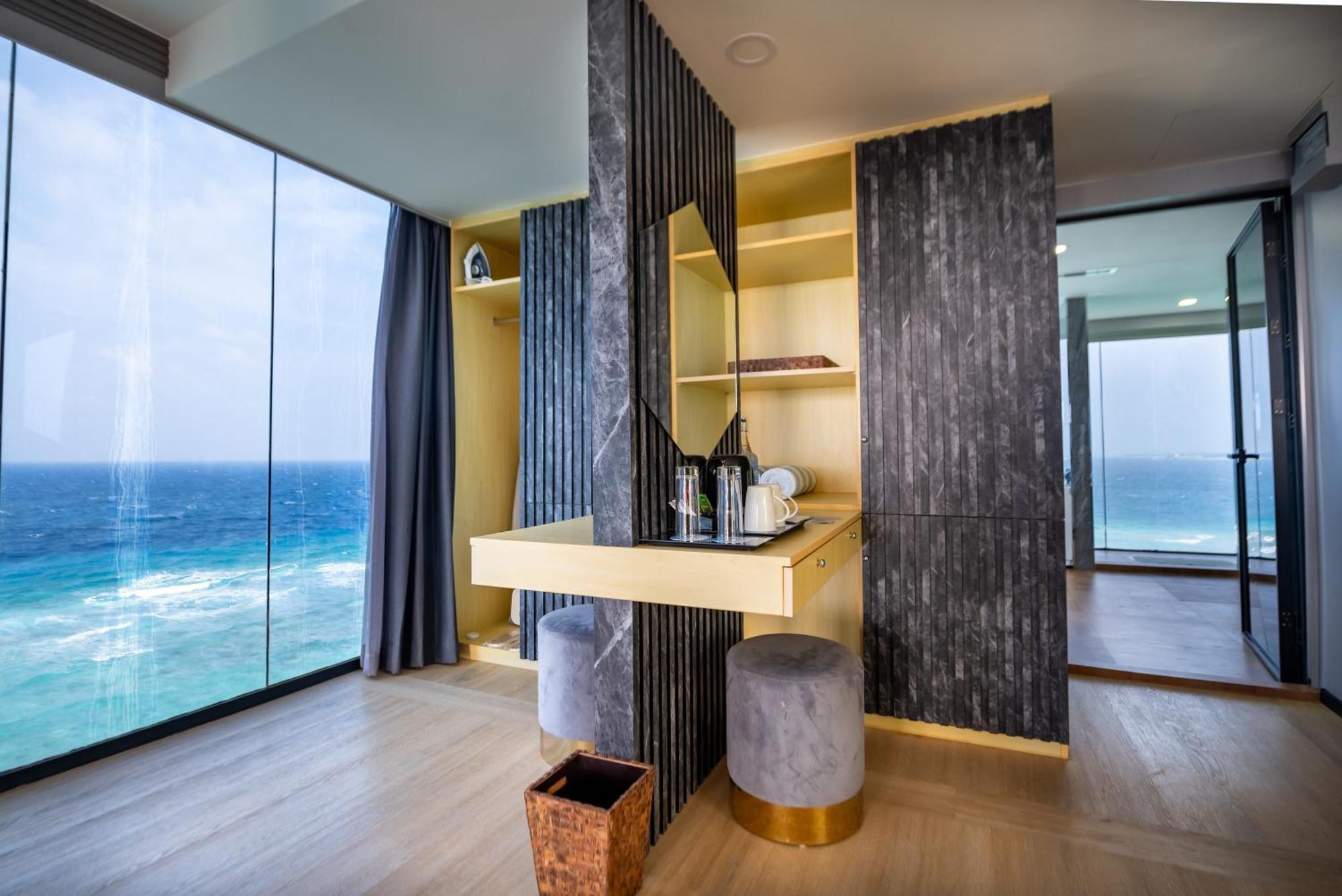 Swarn By Hawks Hotels Kamadhoo Exterior foto