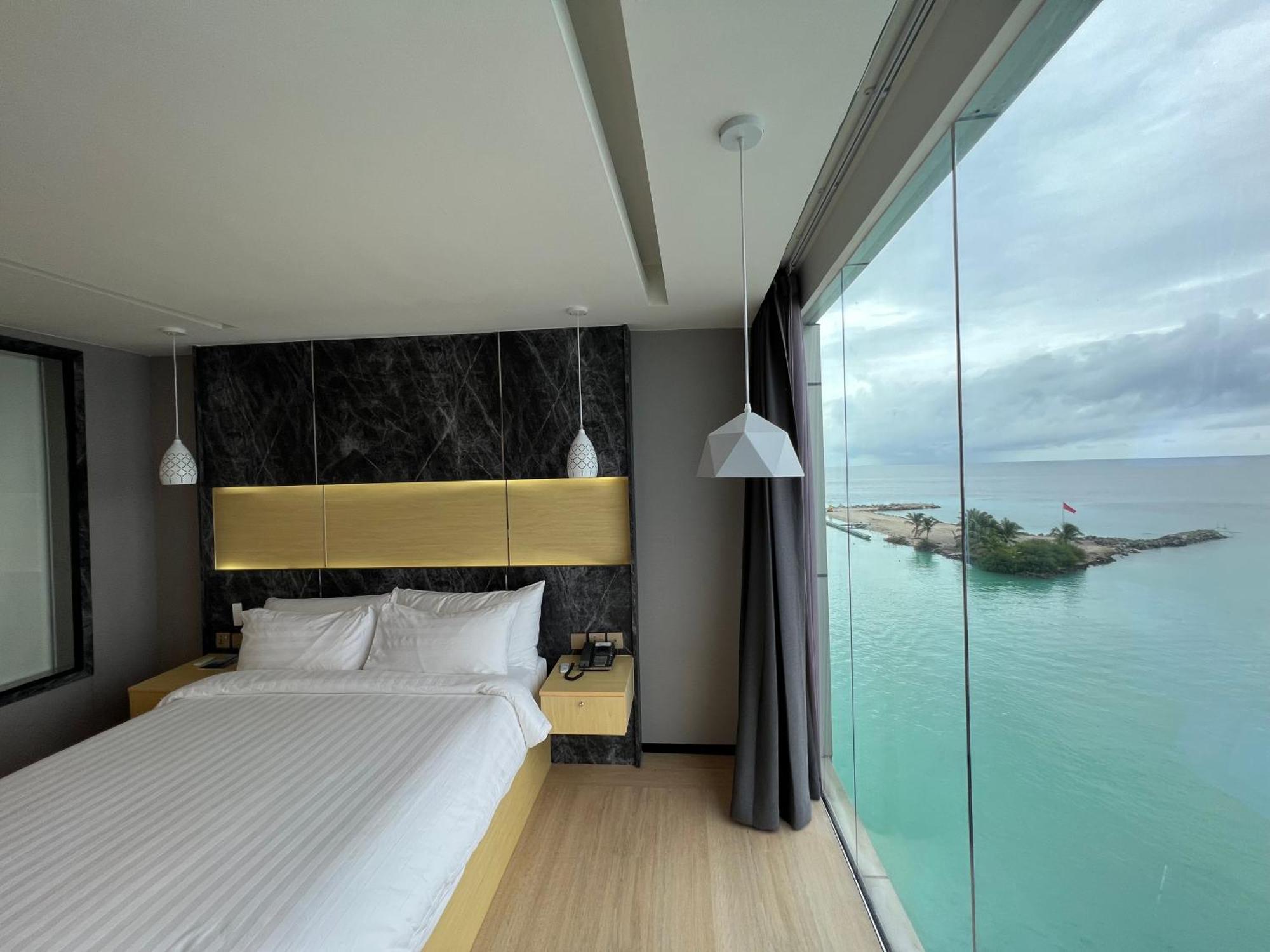 Swarn By Hawks Hotels Kamadhoo Exterior foto